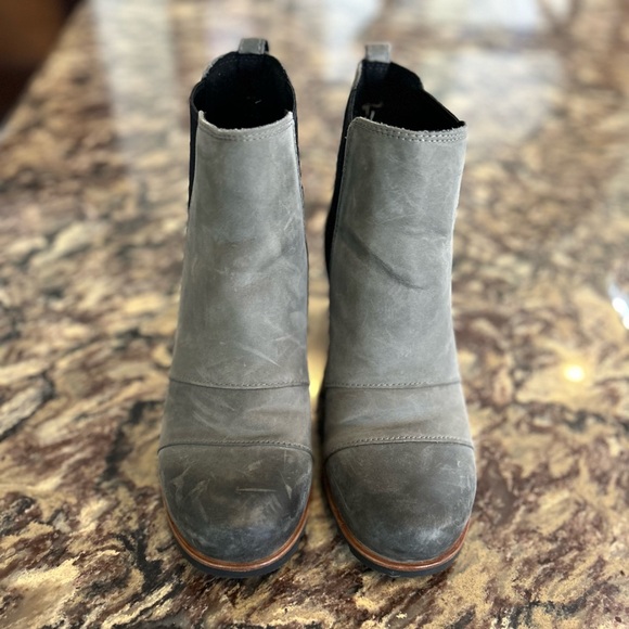 Womens Sorel Joan of Arctic Lea Gray Leather Chelsea Ankle Wedge Boots Size 9.5 - Picture 3 of 5